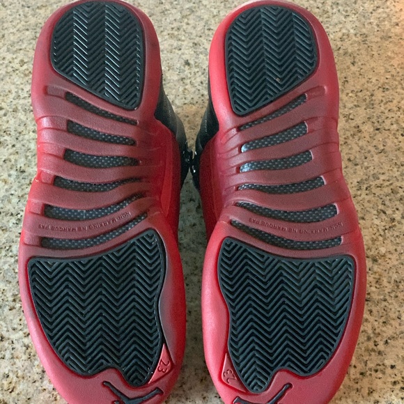 The Air Jordan 12 Retro BG - Picture 5 of 6